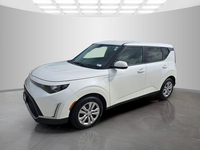 Used 2024 Kia Soul LX FWD image 6
