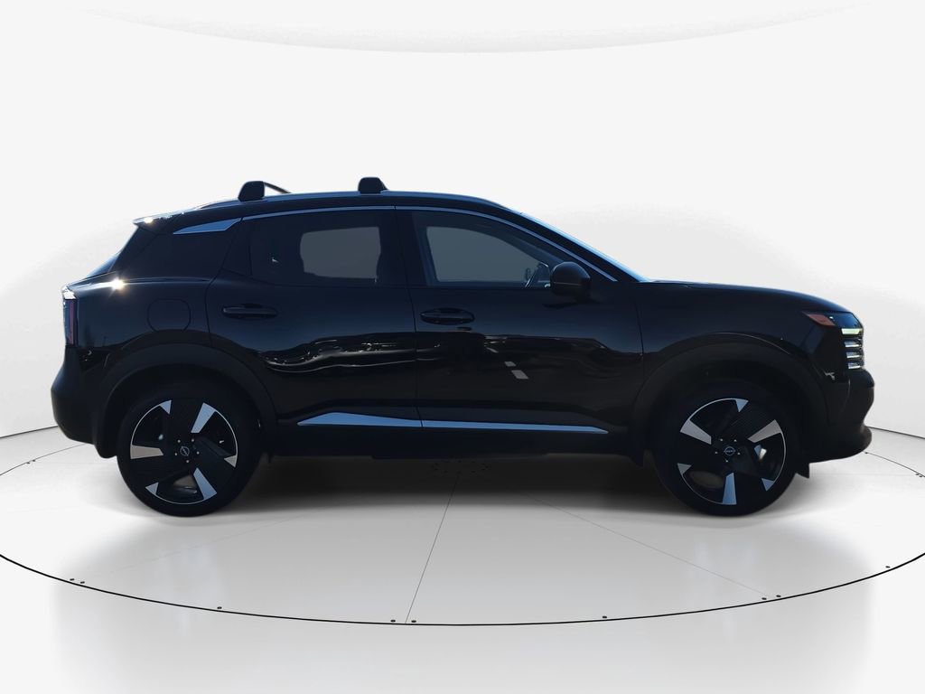 New 2026 Nissan Kicks SR FWD image 5