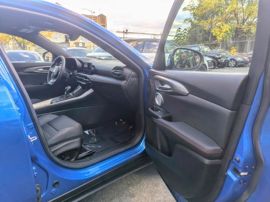 Used 2023 Dodge Hornet GT Plus w/ GT Blacktop Package image 10