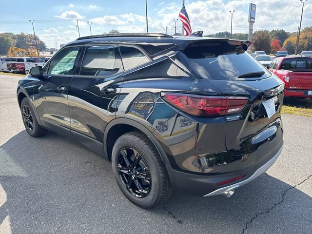New 2025 Chevrolet Blazer LT w/ Convenience Package FWD image 4