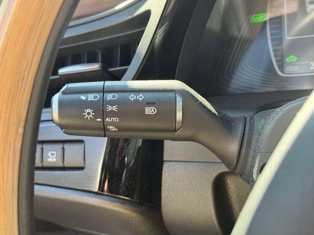 Certified 2024 Lexus ES 300h w/ Luxury Package FWD image 29