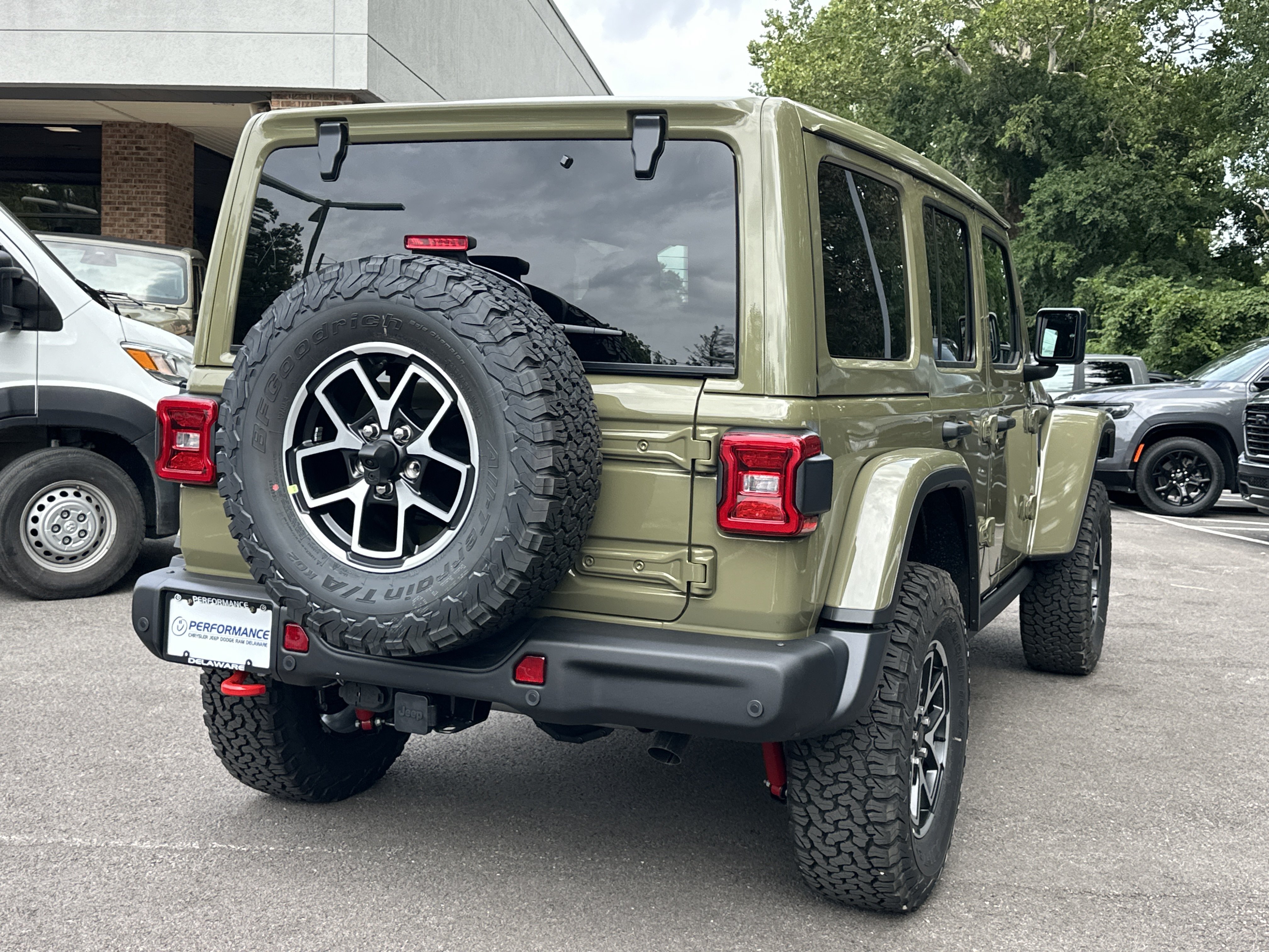 New 2027 Jeep Wrangler Unlimited Rubicon AWD/4WD image 17