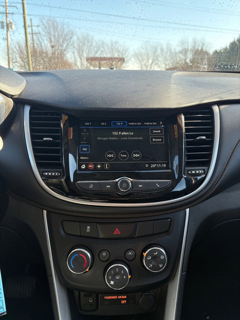 Used 2019 Chevrolet Trax LS image 17