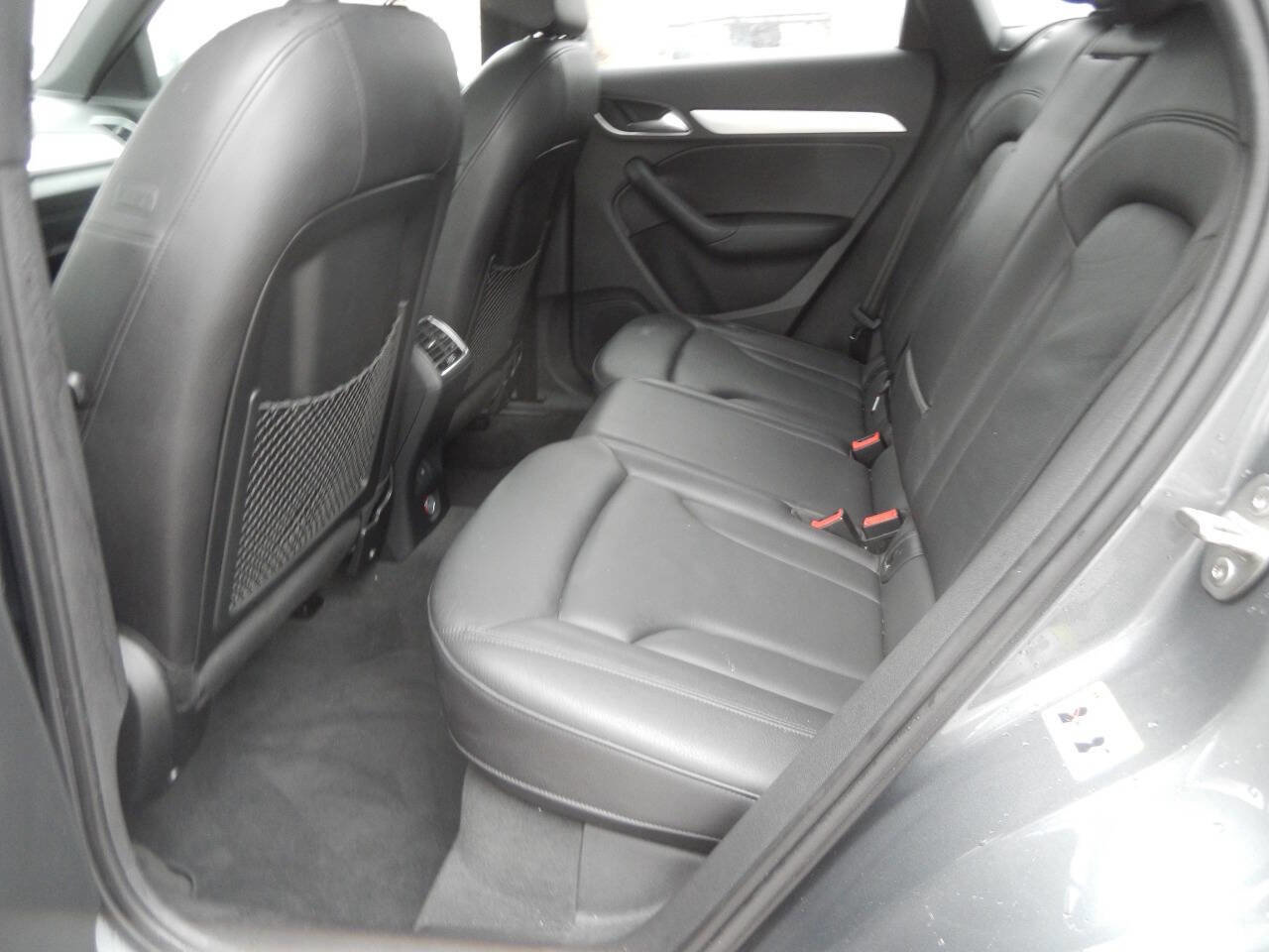 Used 2016 Audi Q3 2.0T Premium Plus w/ Technology Package image 31