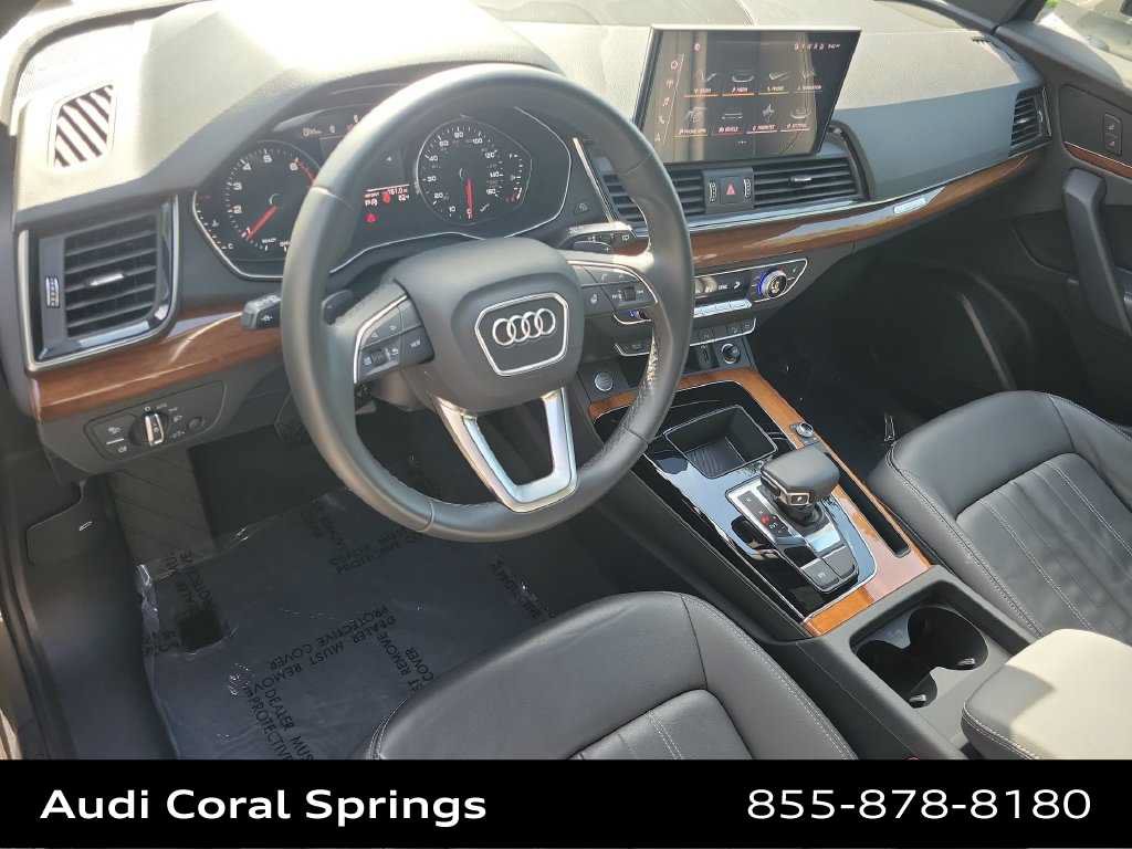 Used 2023 Audi Q5 2.0T Premium w/ Convenience Package AWD/4WD image 10