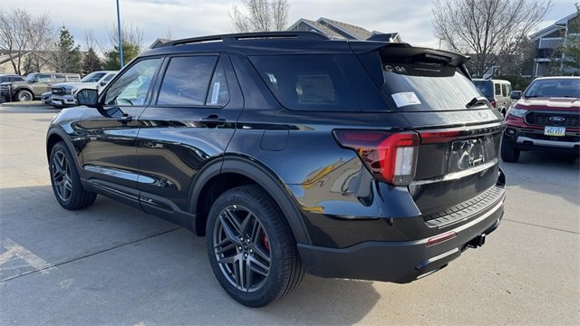 New 2026 Ford Explorer ST-Line w/ ST-Line Street Pack image 7