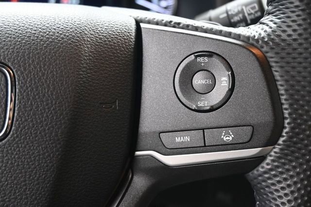 Used 2023 Honda Passport EX-L image 2