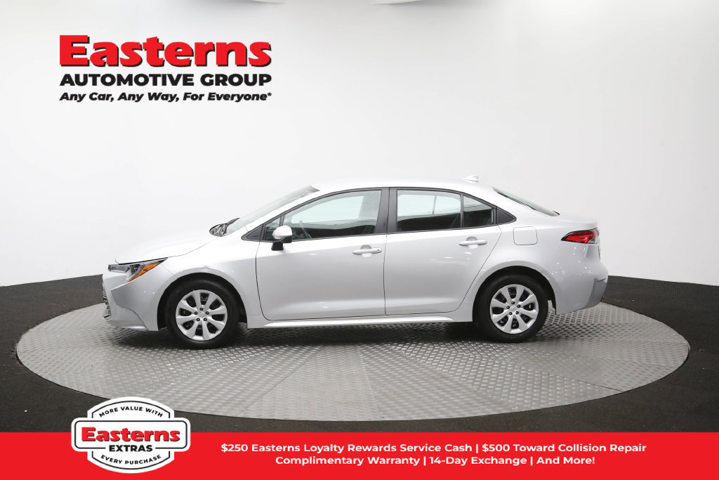 Used 2025 Toyota Corolla LE FWD image 60
