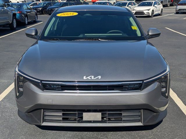 Used 2025 Kia K4 EX image 2