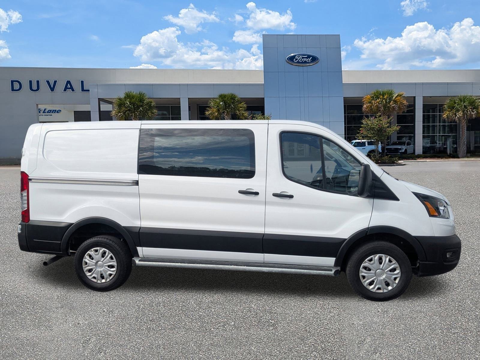 Used 2024 Ford Transit 250 Low Roof w/ Exterior Upgrade Package image 3