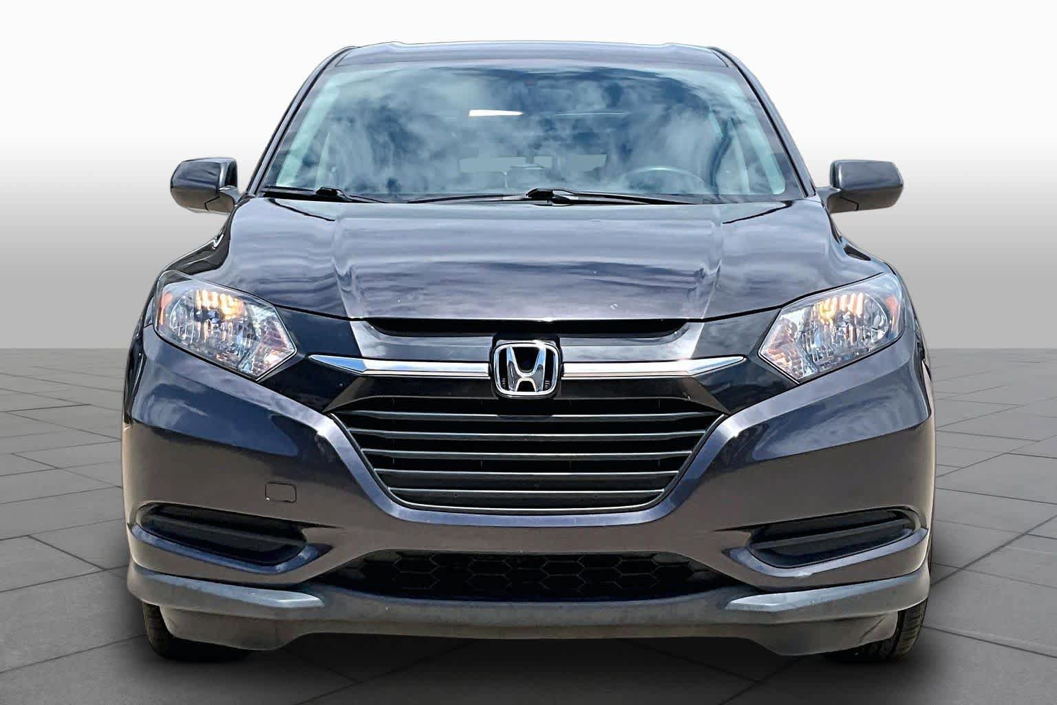 Used 2016 Honda HR-V LX video 3