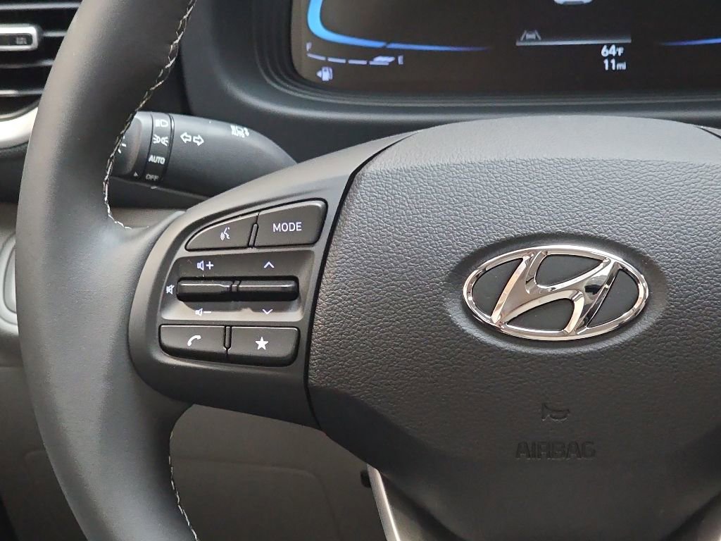 Used 2026 Hyundai Venue SEL FWD image 15