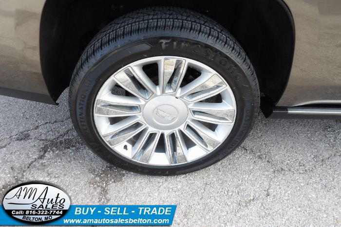Used 2015 Cadillac Escalade Platinum image 30