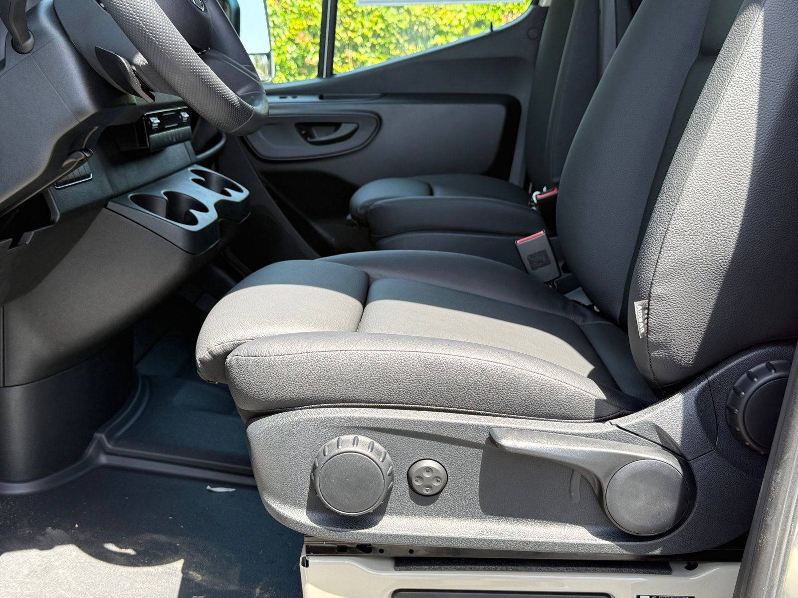 New 2025 Mercedes-Benz Sprinter 2500 image 22