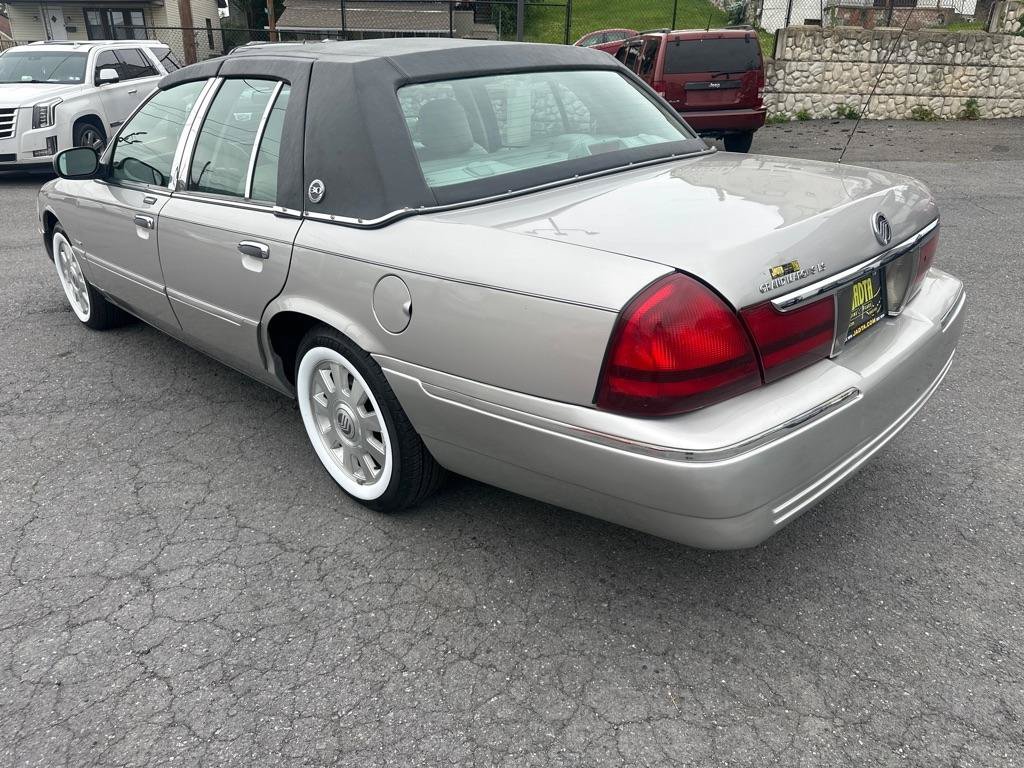 Used 2005 Mercury Grand Marquis LS RWD image 4