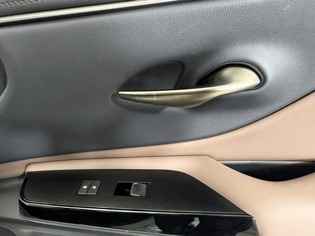Used 2023 Lexus ES 350 w/ Premium Package FWD image 33