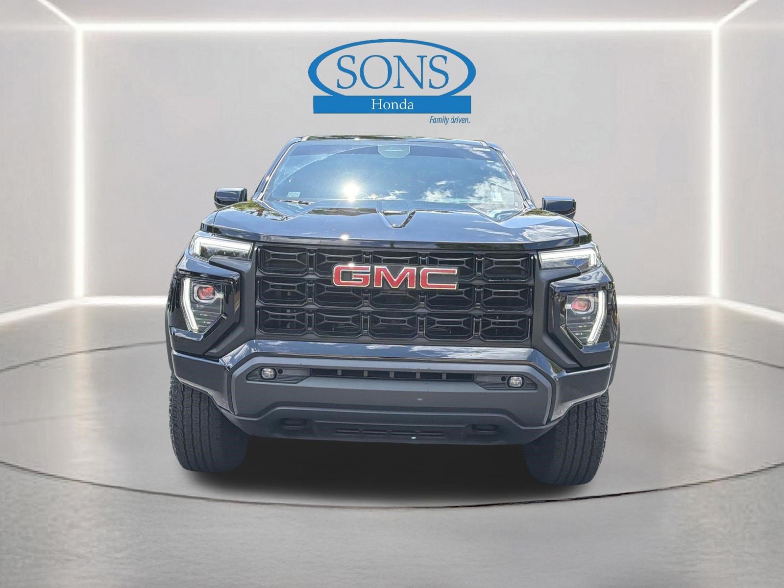 Used 2025 GMC Canyon Elevation w/ Convenience Package RWD image 29