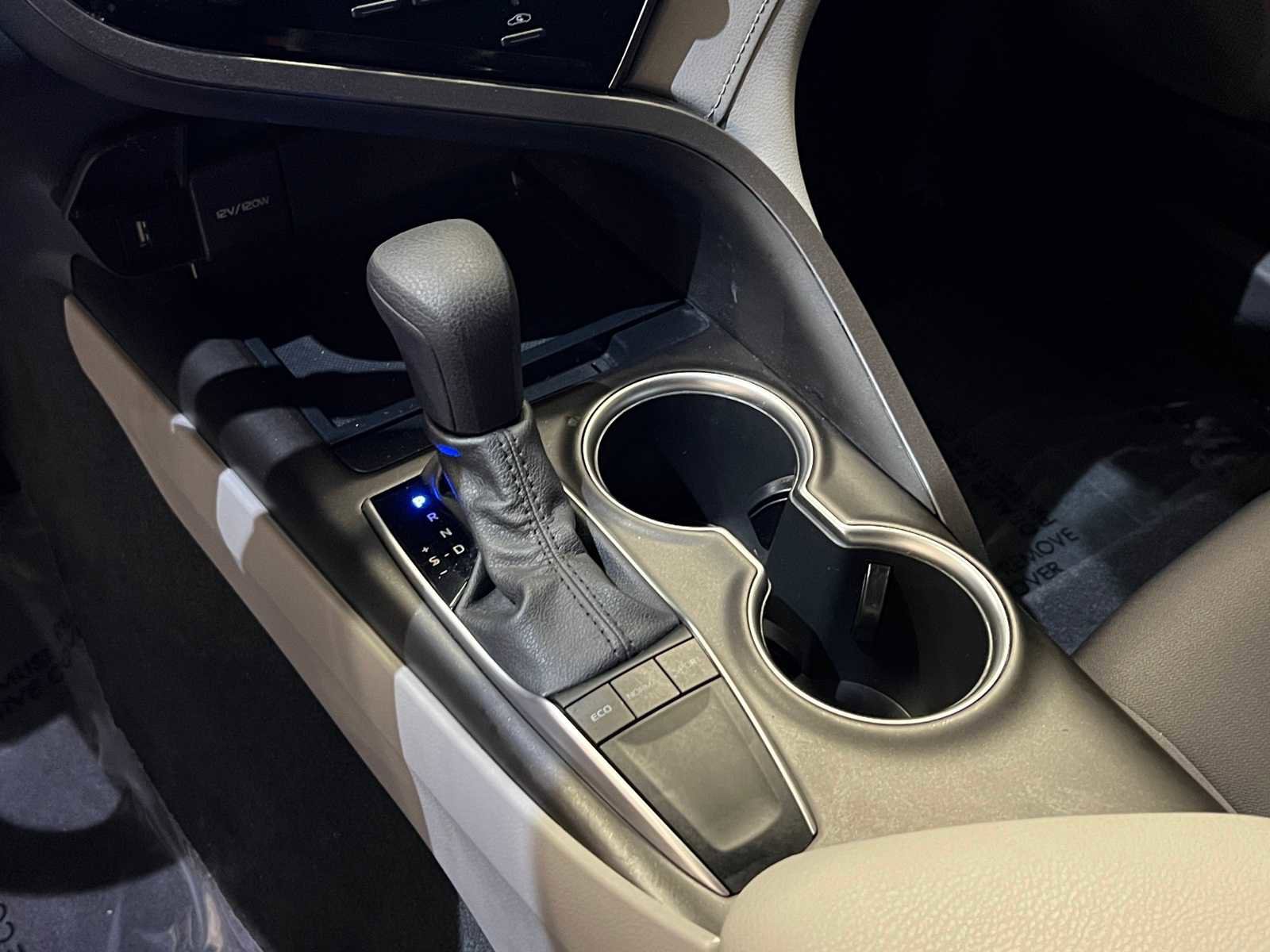 Certified 2022 Toyota Camry LE w/ Carpet Mat Package (TMS) image 22