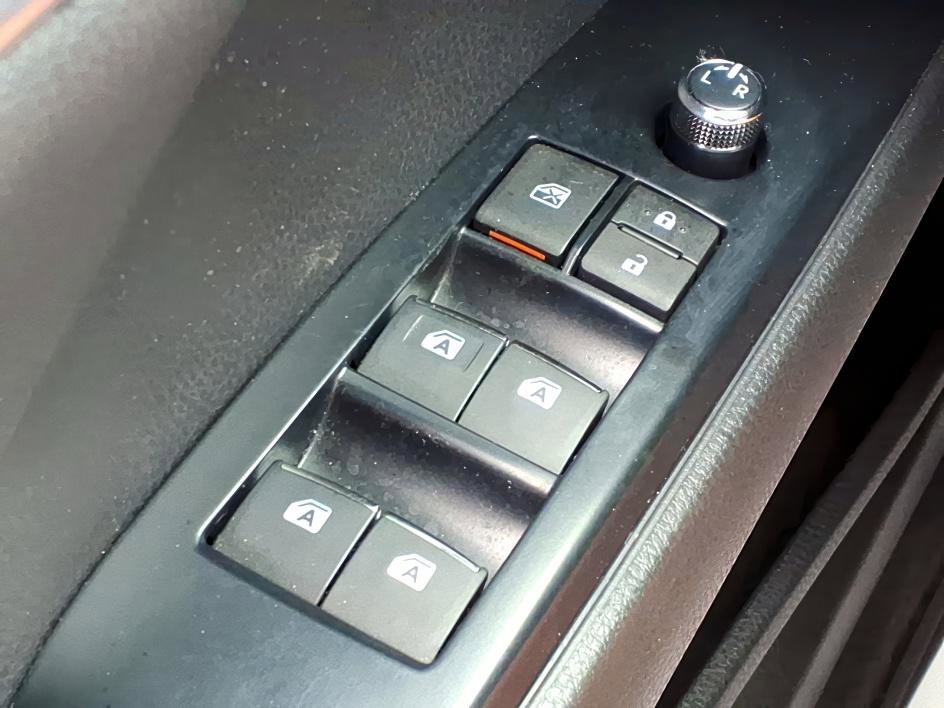 Certified 2020 Toyota Camry XSE FWD image 15