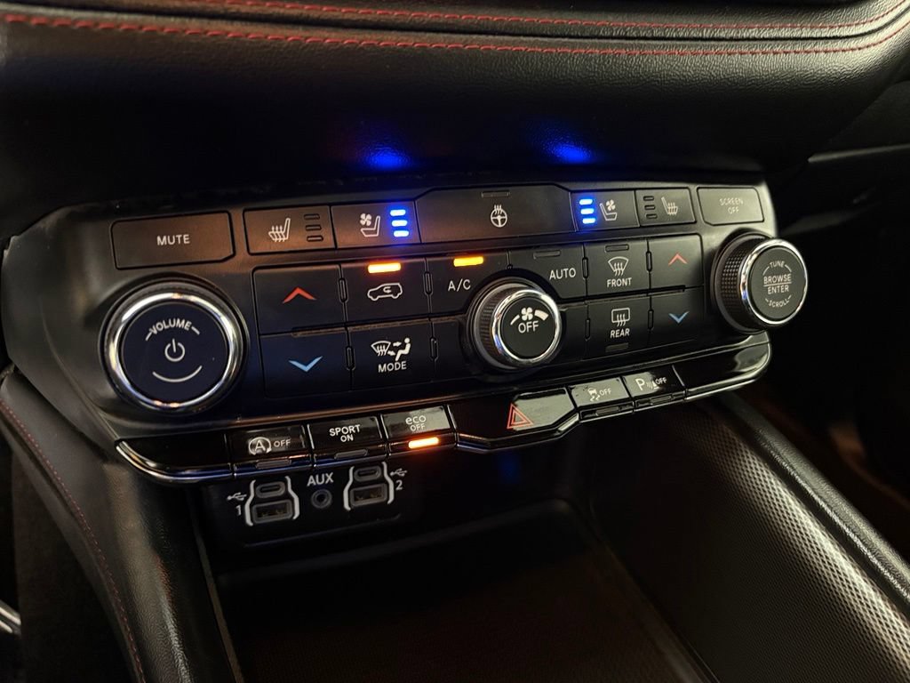 Used 2024 Dodge Durango GT RWD image 29
