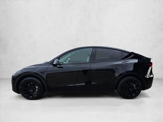 Used 2022 Tesla Model Y Long Range image 9