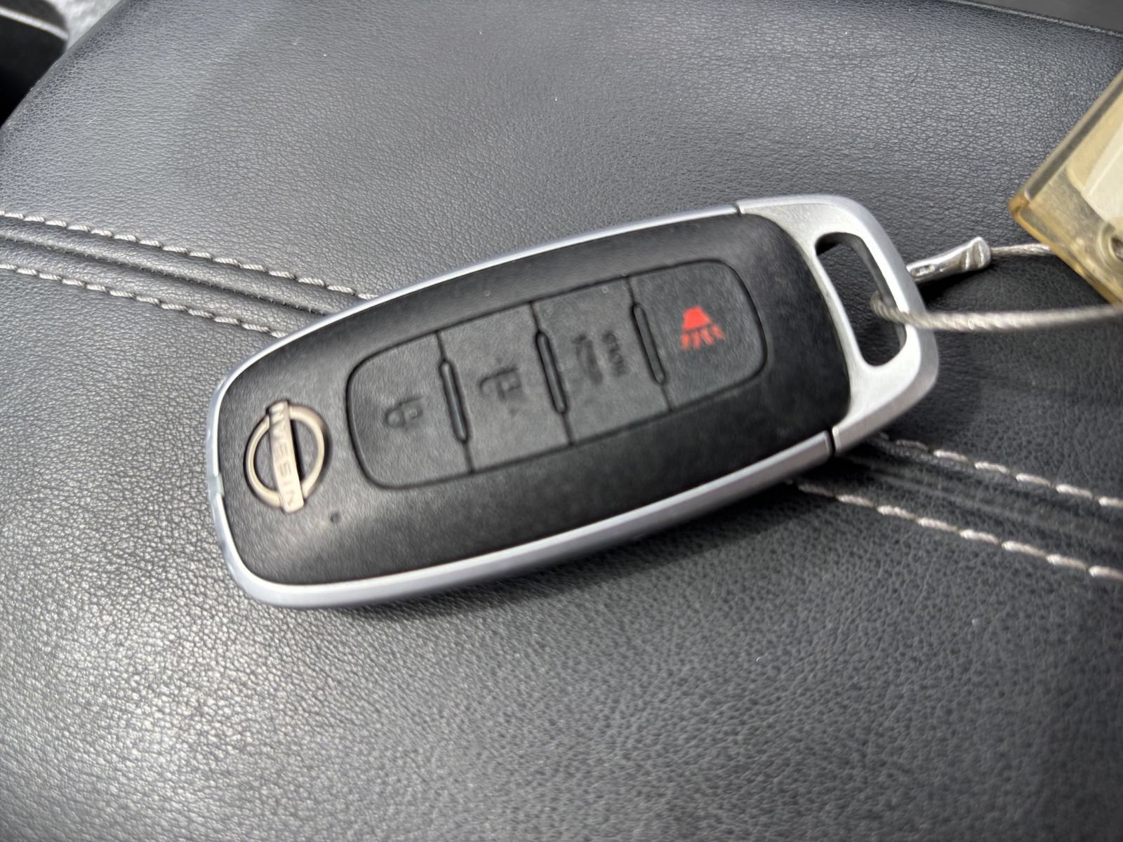 Used 2025 Nissan Sentra SV FWD image 17