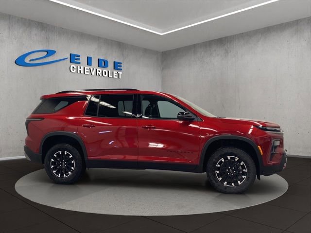 New 2026 Chevrolet Traverse Z71 w/ Enhanced Driving Package image 2