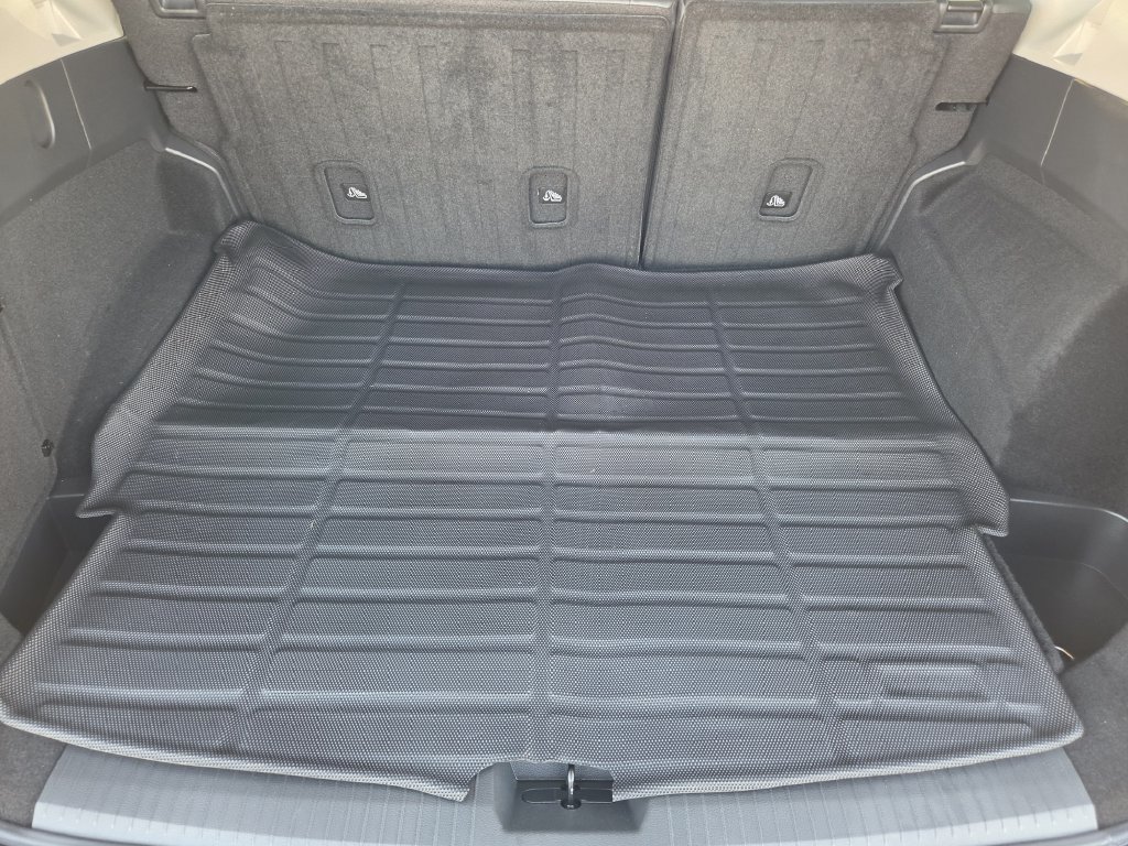 Used 2025 Nissan Rogue SL w/ SL Premium Package FWD image 27