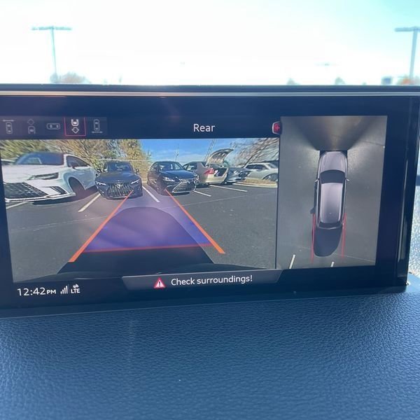 Used 2017 Audi Q7 3.0T Prestige image 11