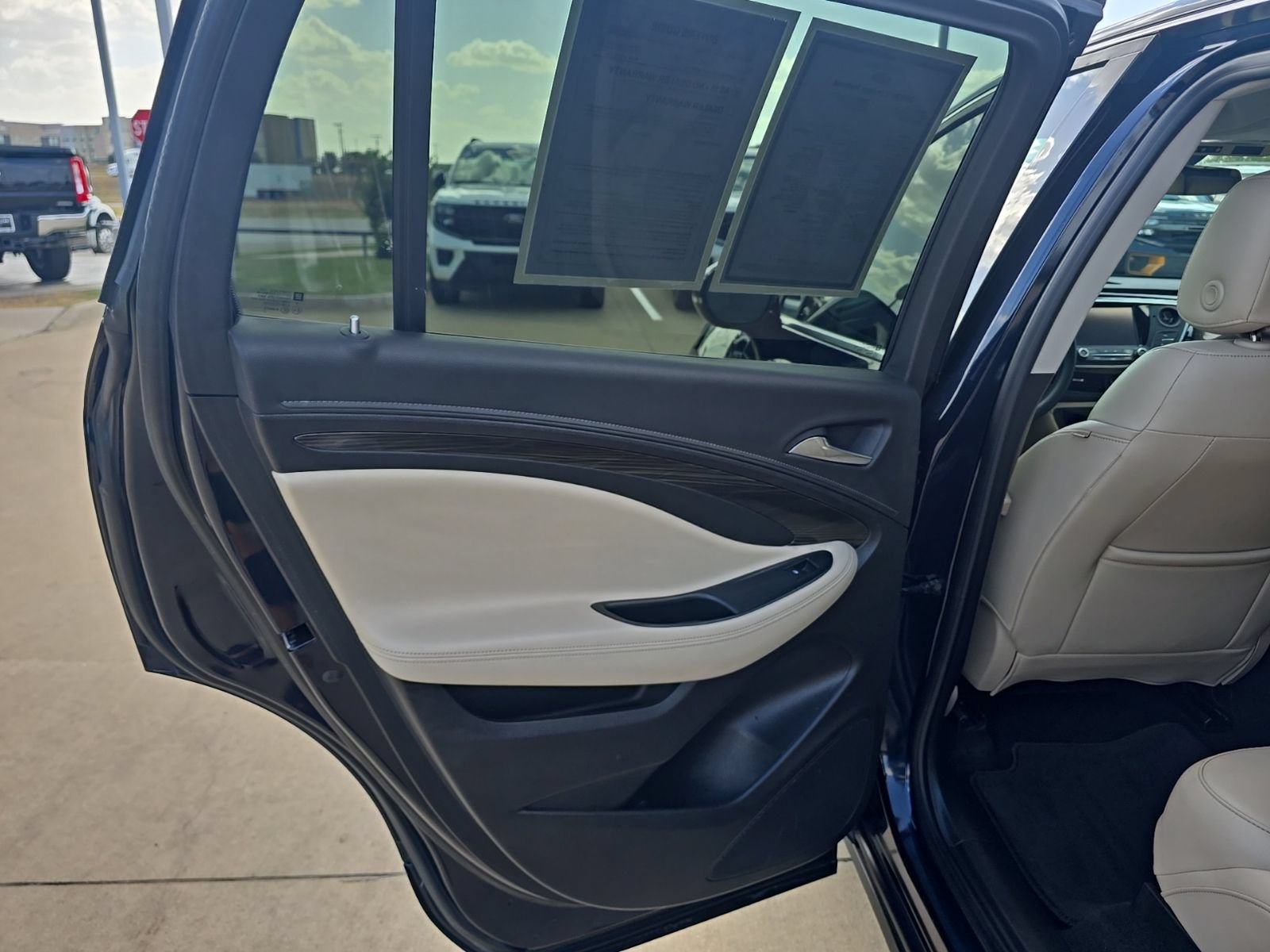 Used 2020 Buick Envision Preferred FWD image 13
