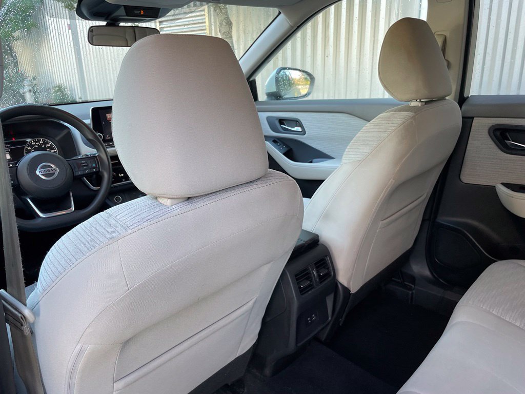 Used 2021 Nissan Rogue SV AWD/4WD image 27