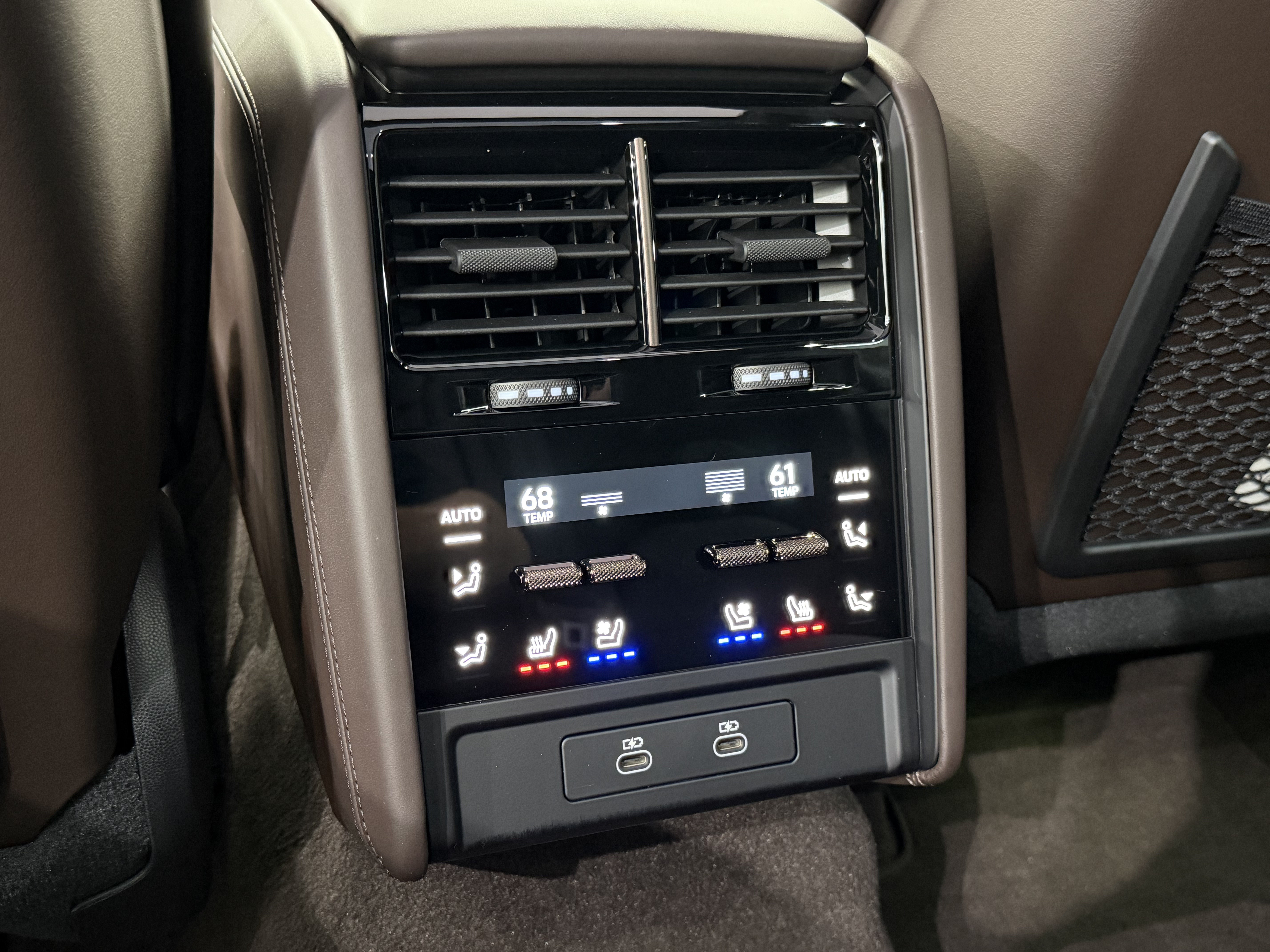 New 2026 Porsche Cayenne Turbo Electric AWD/4WD image 24