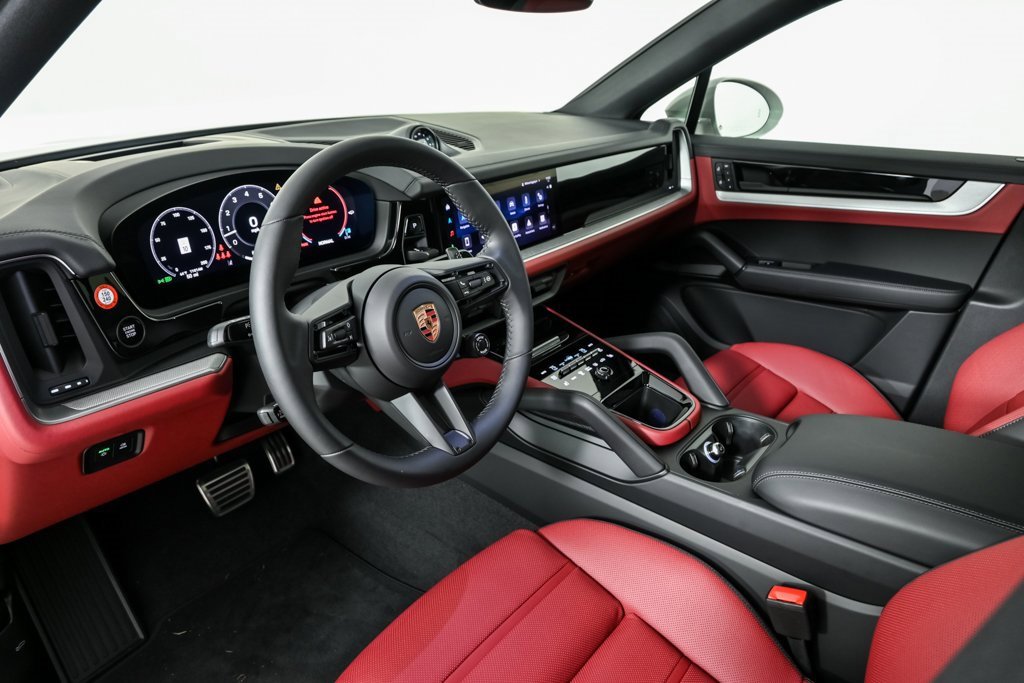 New 2026 Porsche Cayenne S image 4