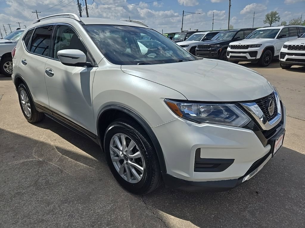 Used 2020 Nissan Rogue SV AWD/4WD image 14