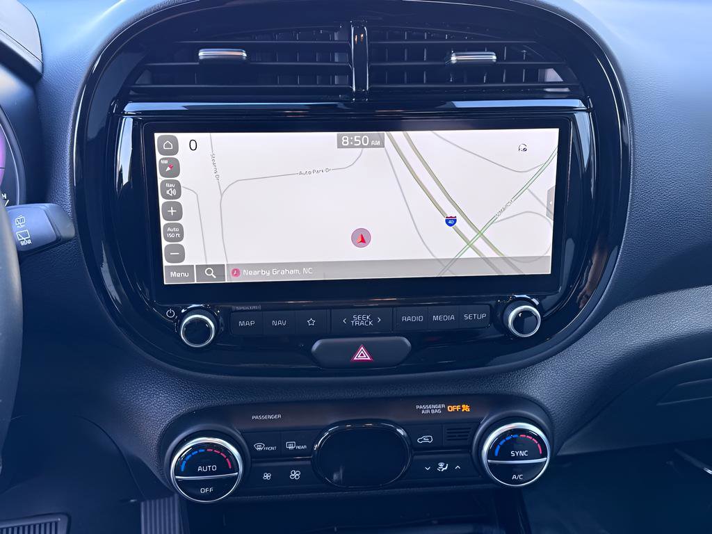Used 2024 Kia Soul GT-Line FWD image 7