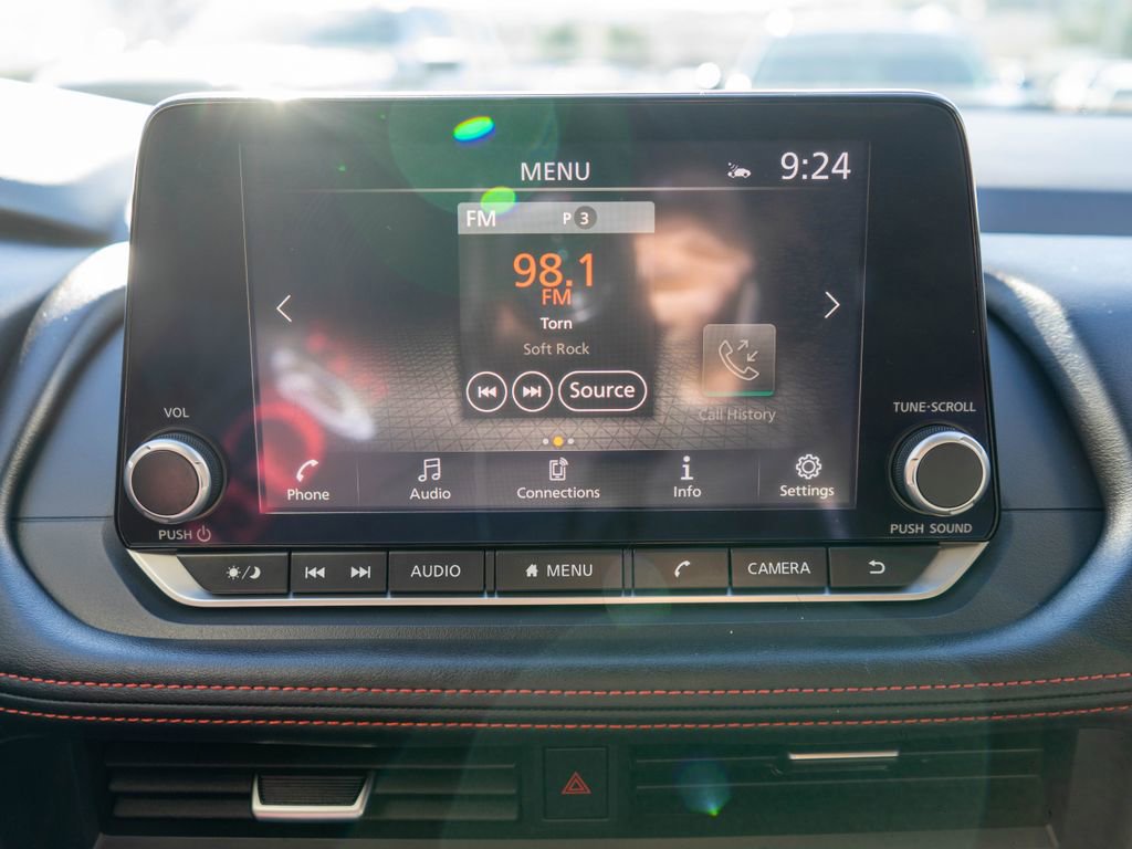 Used 2025 Nissan Rogue SV w/ Rock Creek Premium Package image 21