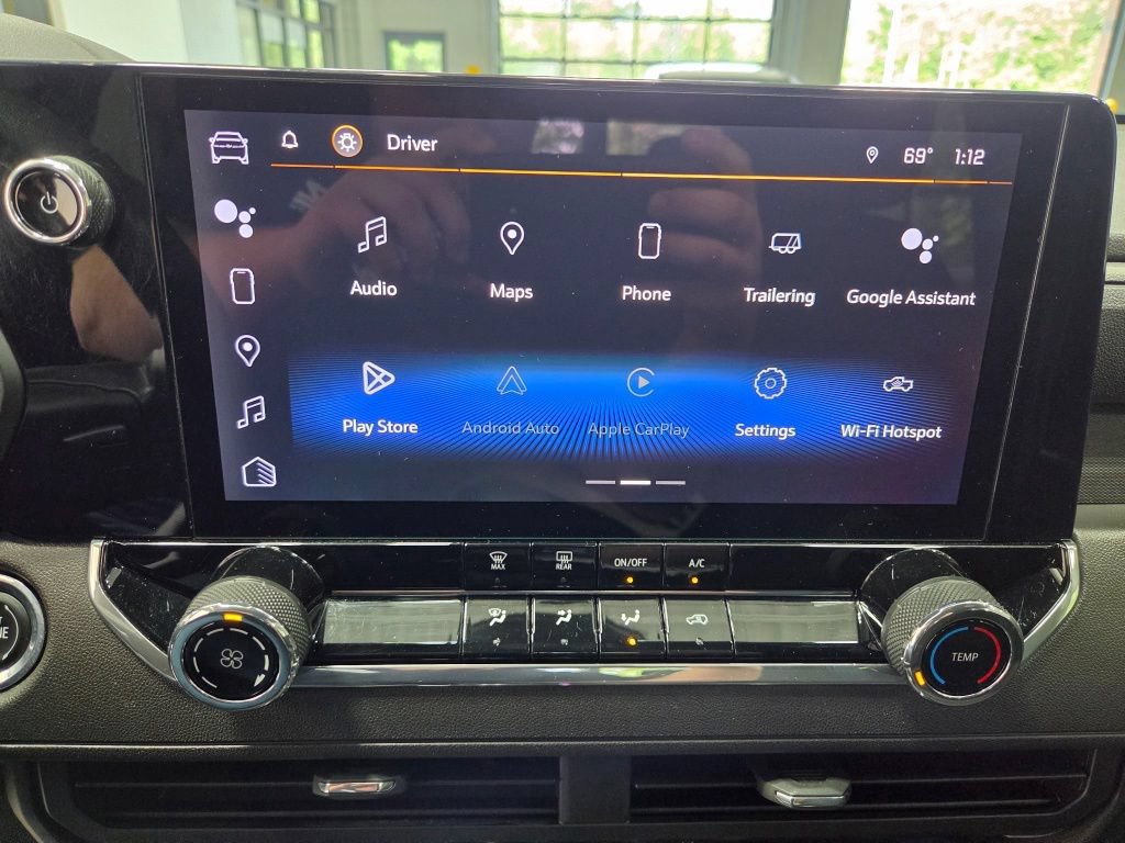 Used 2023 Chevrolet Colorado Trail Boss w/ Technology Package AWD/4WD image 39
