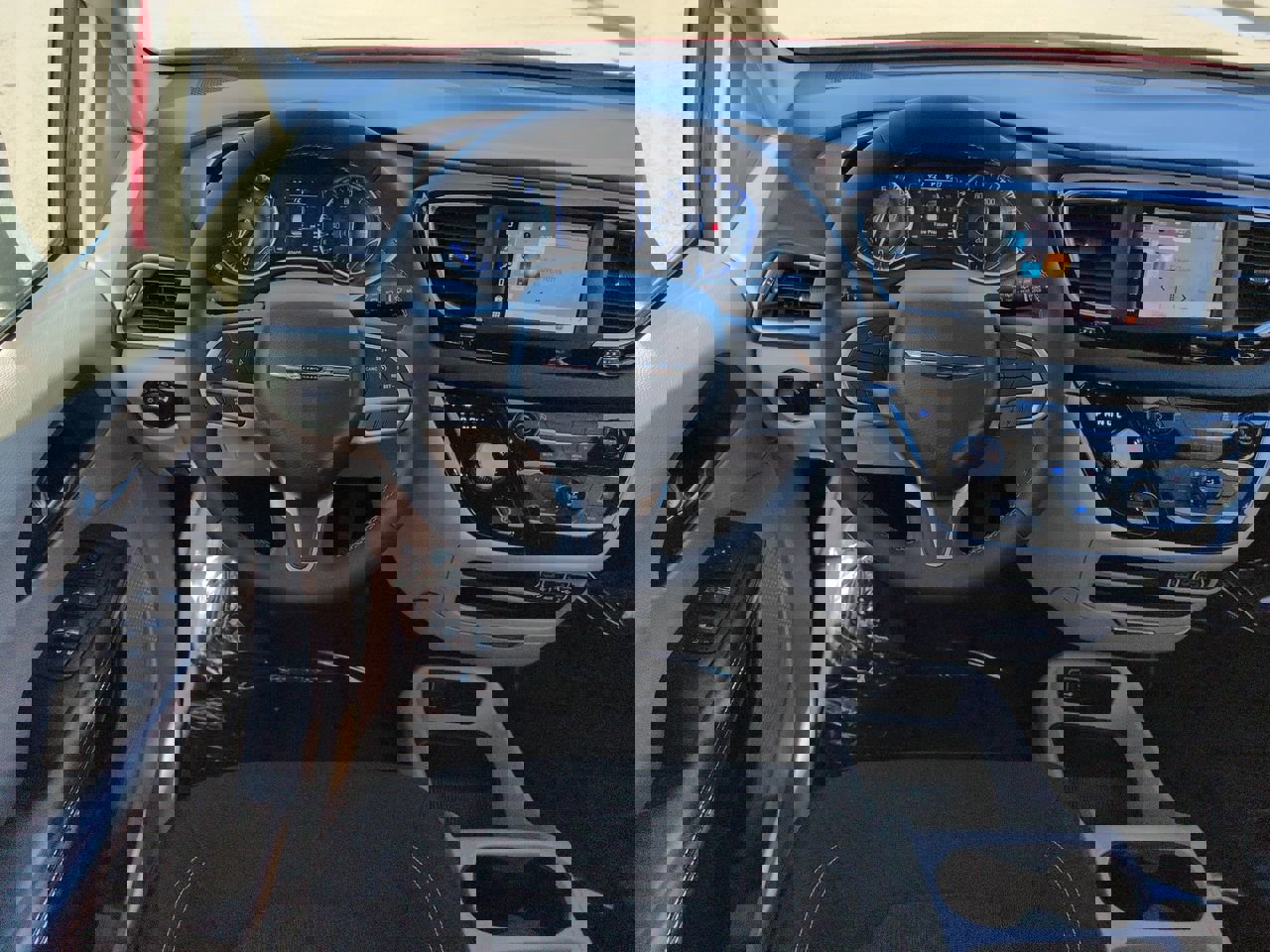 Used 2023 Chrysler Voyager LX FWD image 15