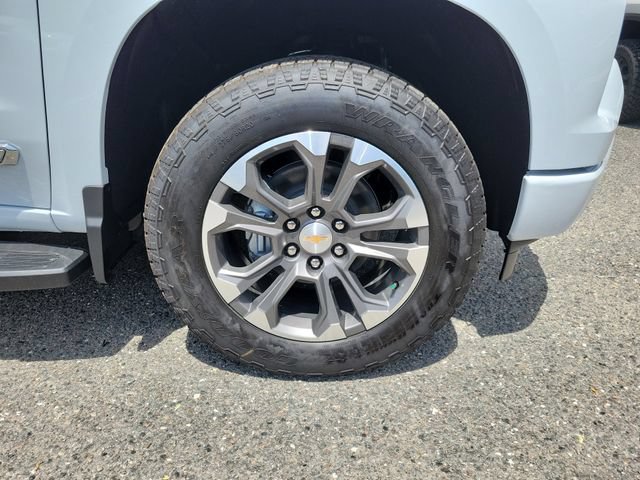 New 2026 Chevrolet Silverado 1500 High Country w/ Technology Package AWD/4WD image 6