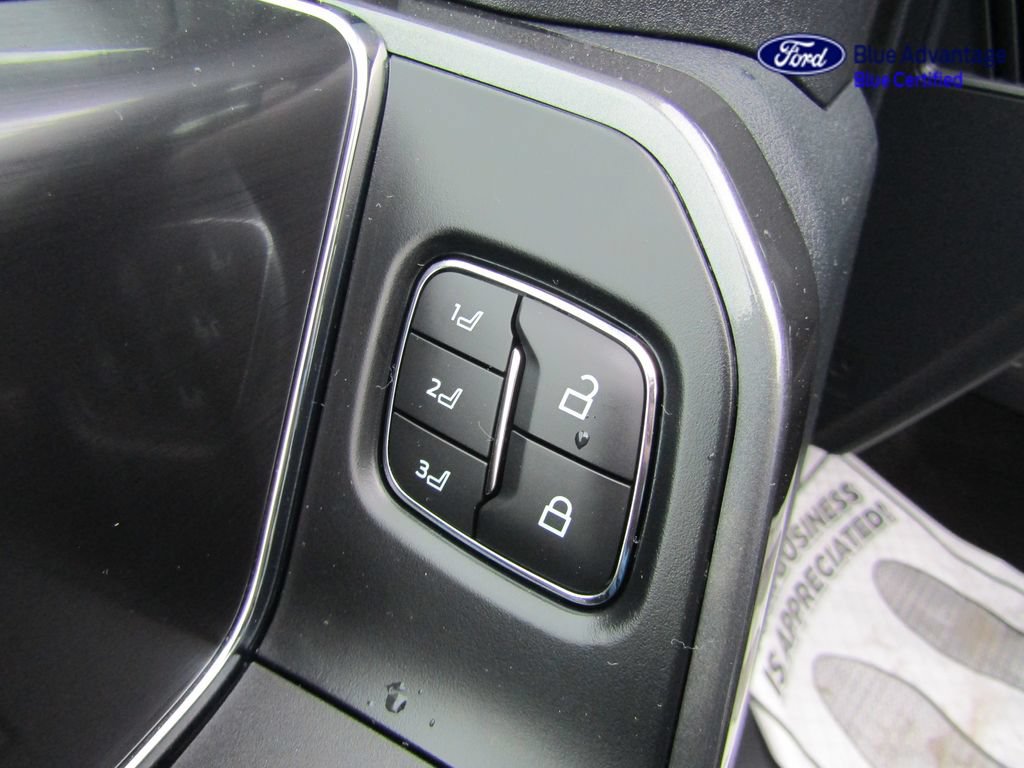 Used 2023 Ford F150 Lariat AWD/4WD image 18