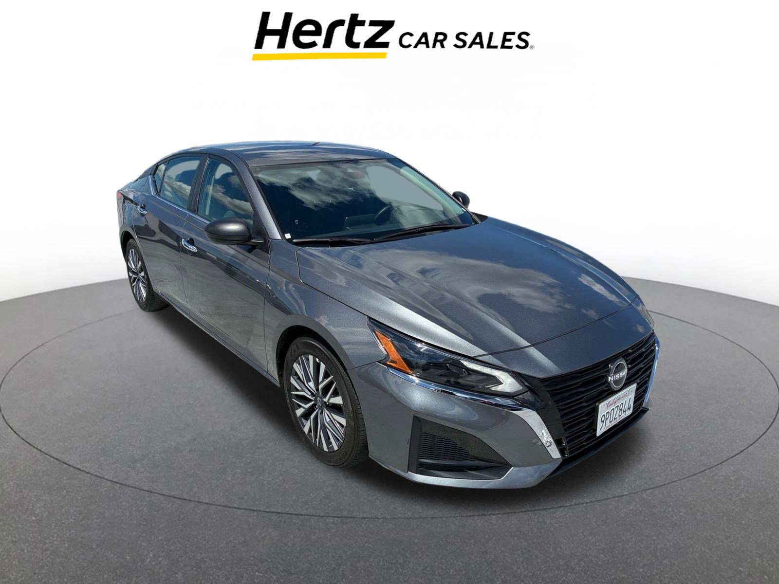 Used 2025 Nissan Altima 2.5 SV FWD image 1