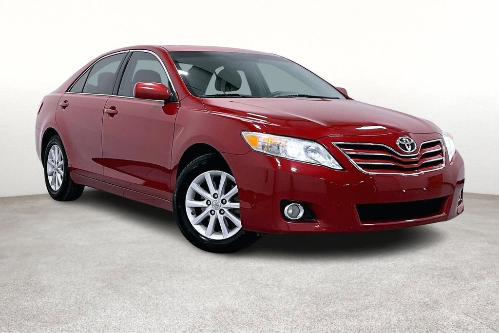 Used 2011 Toyota Camry XLE w/ XLE Extra-Value Pkg #2 image 1