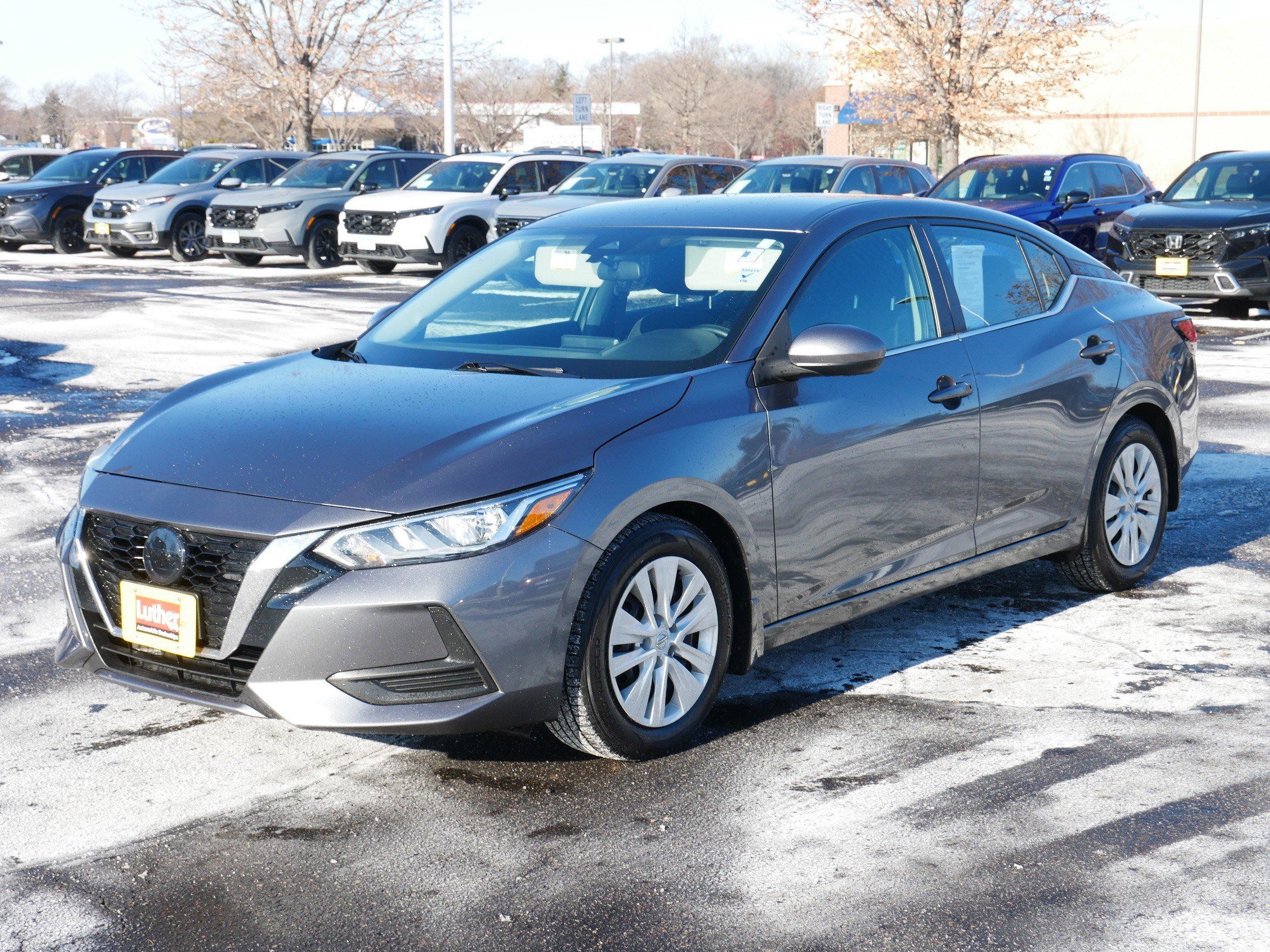 Used 2022 Nissan Sentra S image 3