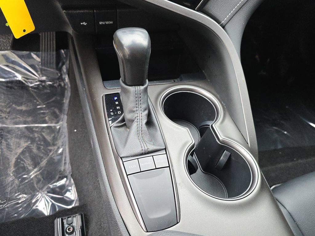 Used 2022 Toyota Camry SE image 30
