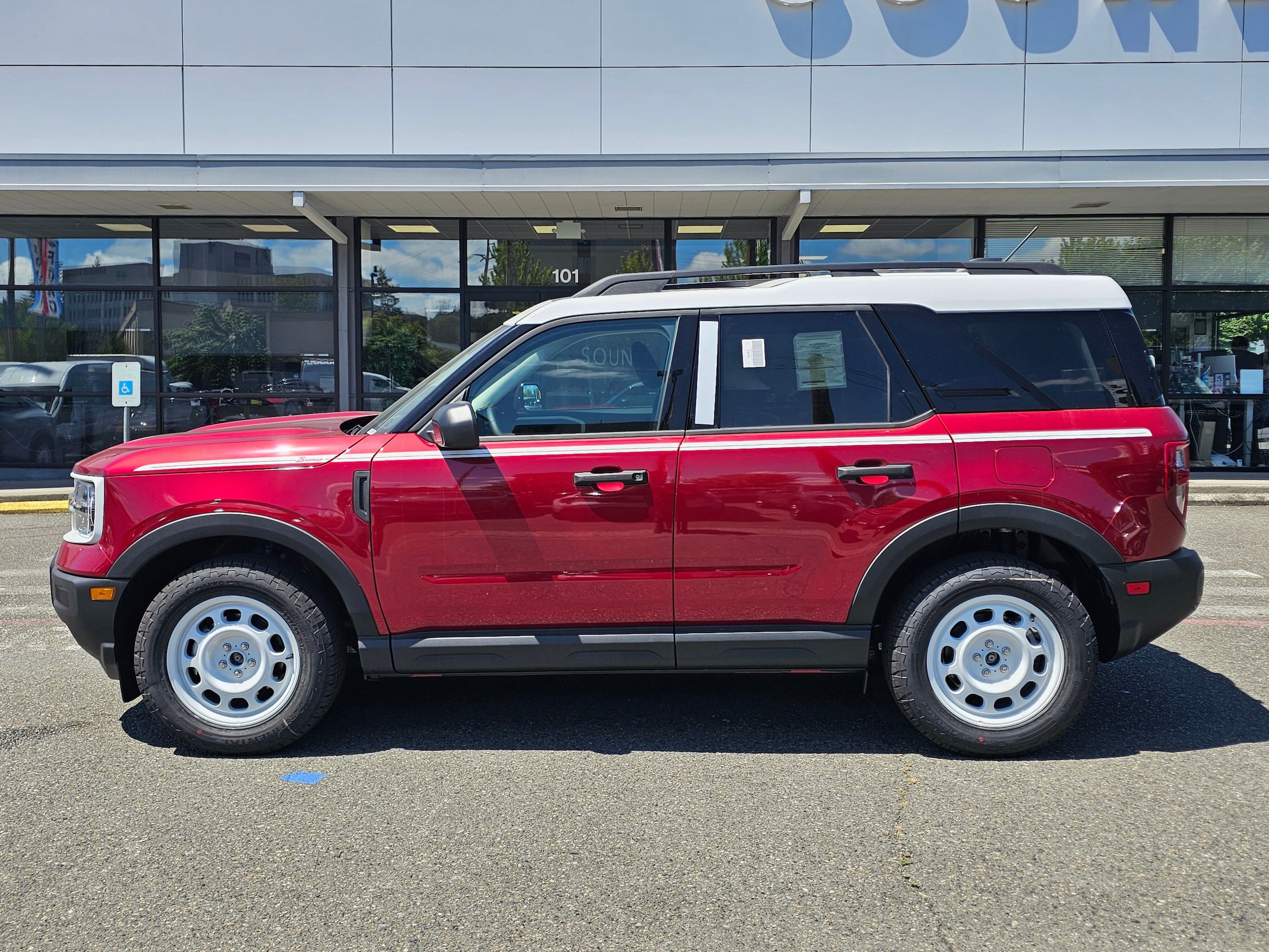 New 2026 Ford Bronco Sport Heritage w/ Convenience Package AWD/4WD image 2