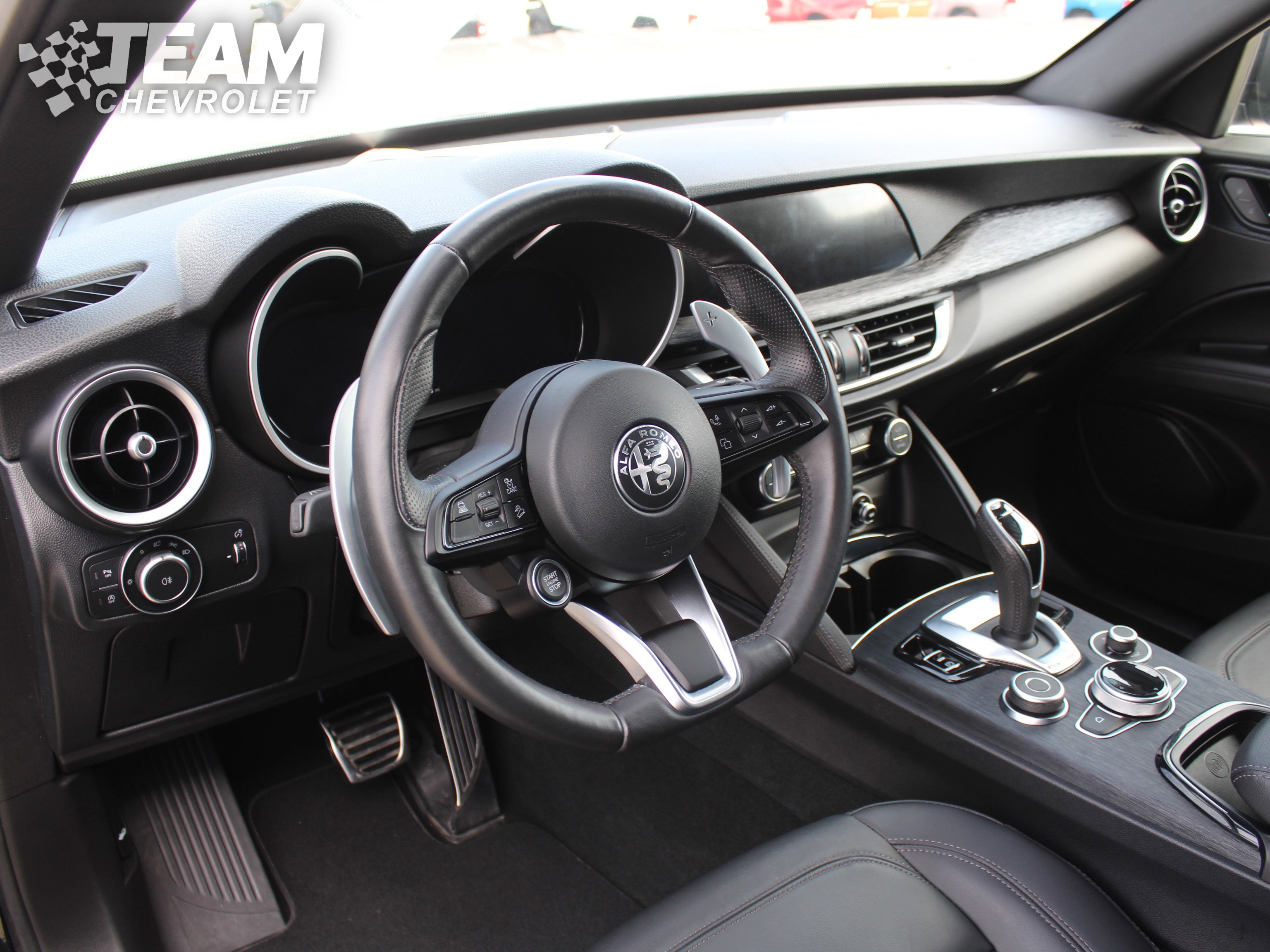 Used 2024 Alfa Romeo Stelvio Sprint image 13