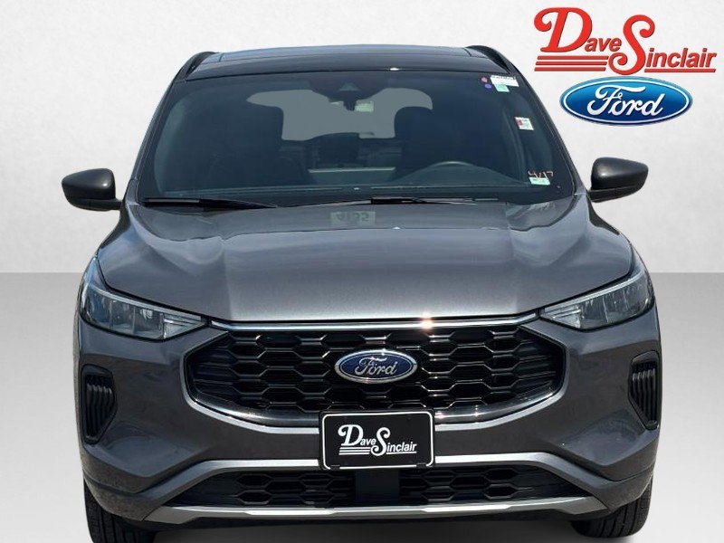 Used 2024 Ford Escape ST-Line w/ Tech Pack #1 AWD/4WD image 2