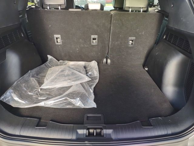 Used 2025 Ford Escape SE image 19