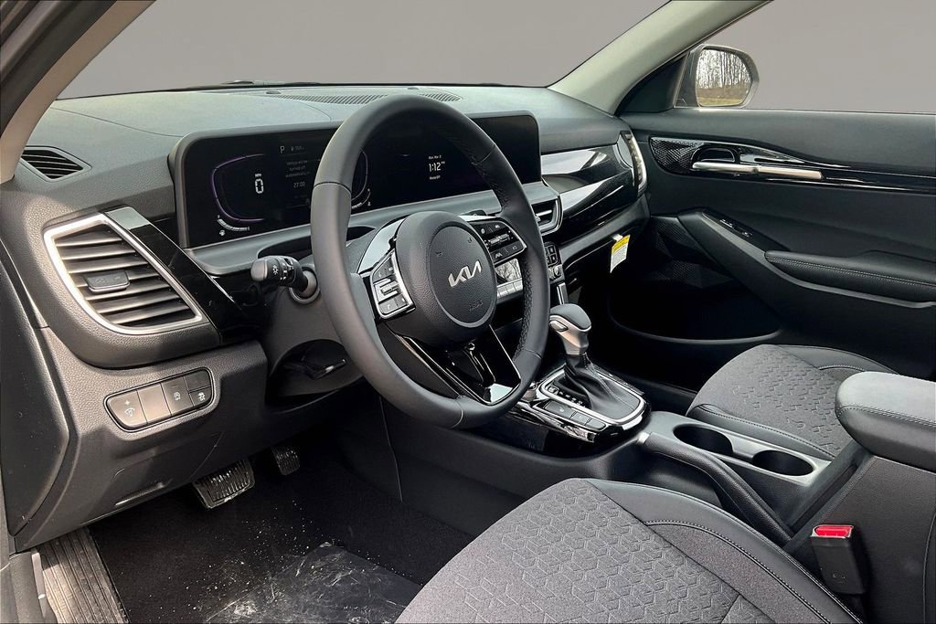 New 2026 Kia Seltos S AWD/4WD image 7