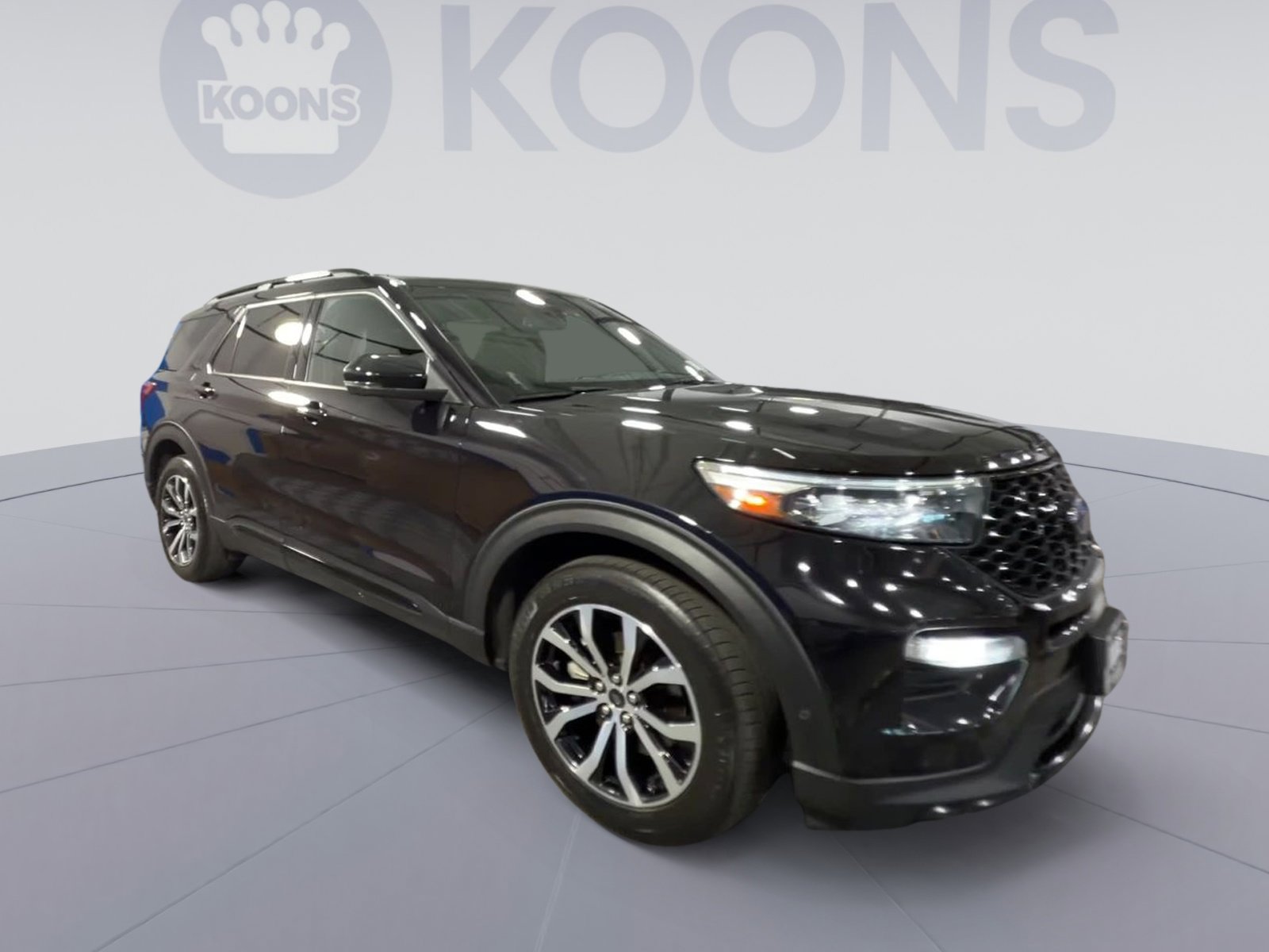 Used 2020 Ford Explorer ST w/ Premium Technology Package image 2